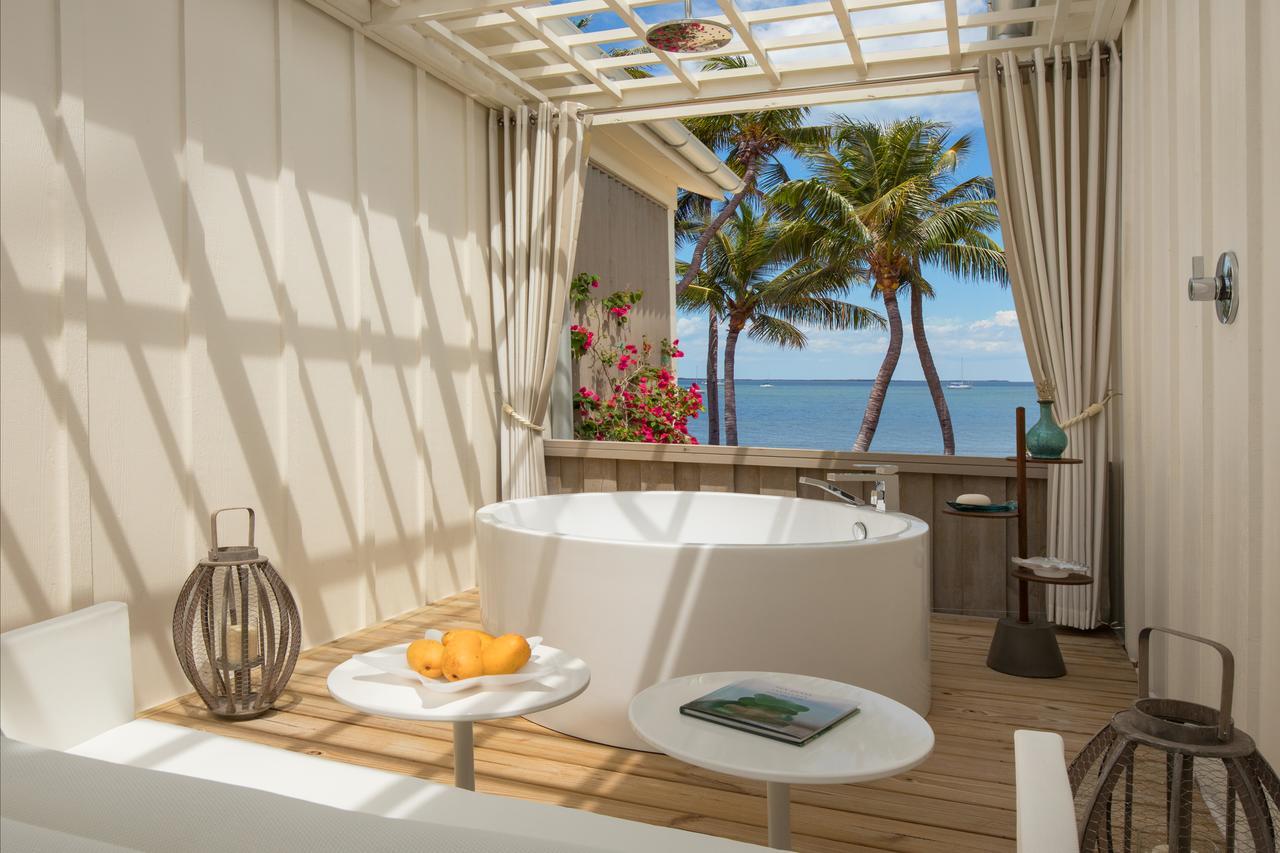 Bungalow Water Front